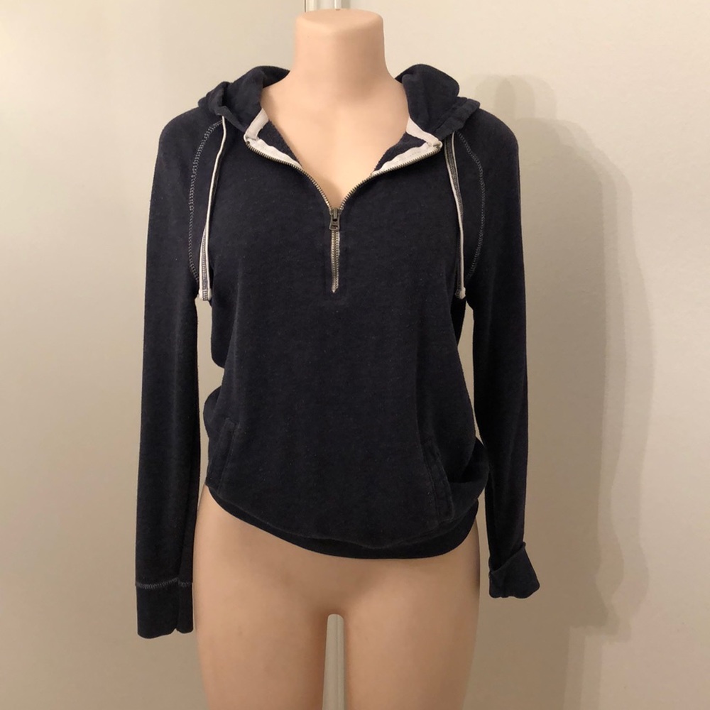Pull over hoodie